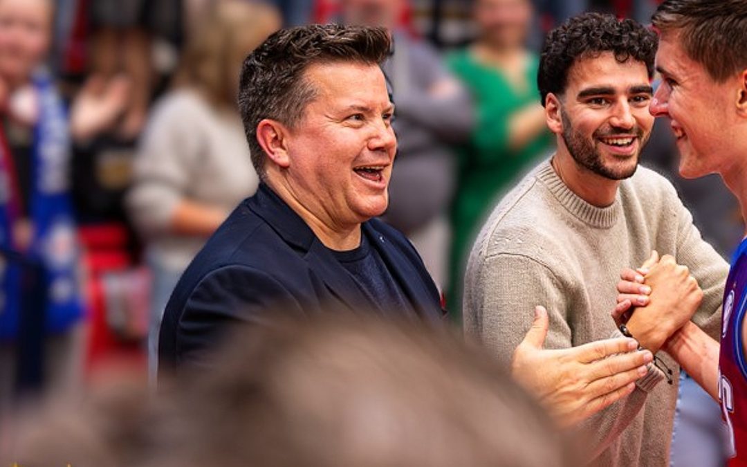 Bob van Oosterhout vertrekt uit basketbal, Heroes blijft bestaan