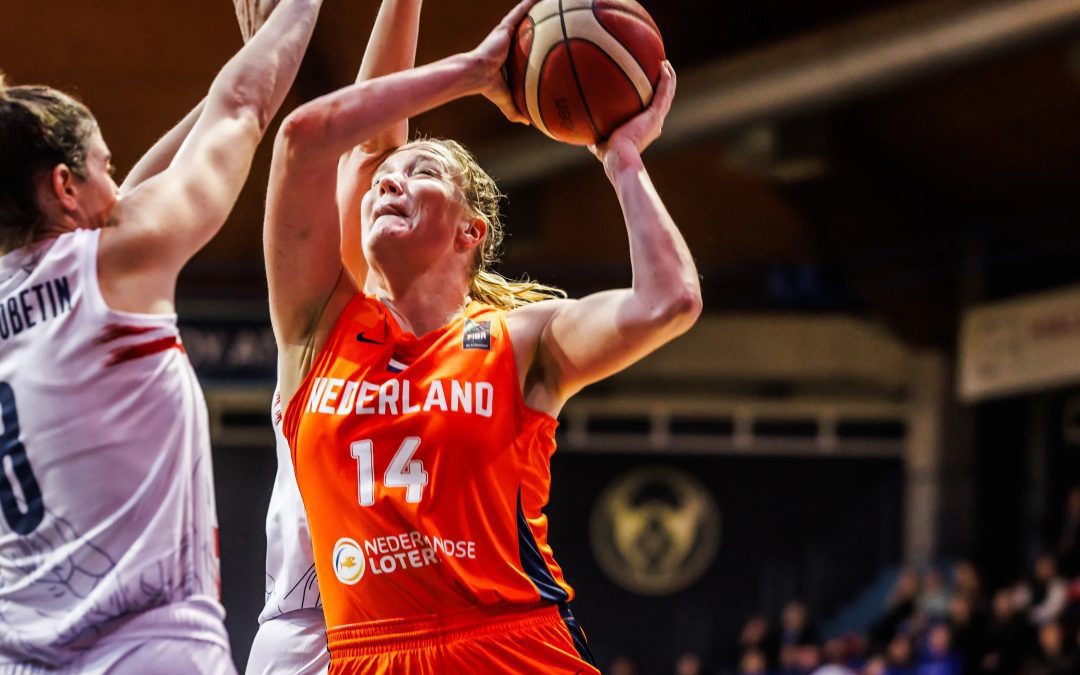 Na 36 jaar jacht op EK-ticket: Oranjevrouwen beginnen in Estland